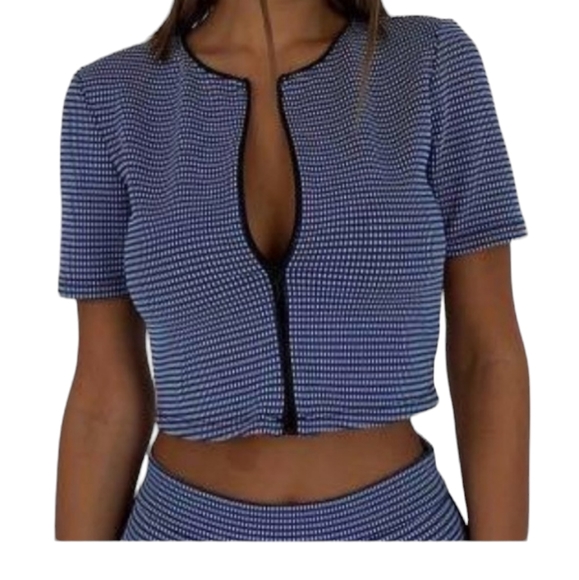 Zara Black Zip Crop Wrap Detail